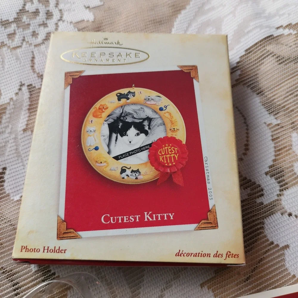 Hallmark Keepsake 2005 Cutest Kitty Photo Holder Ornament Sharon Visker Cat Box